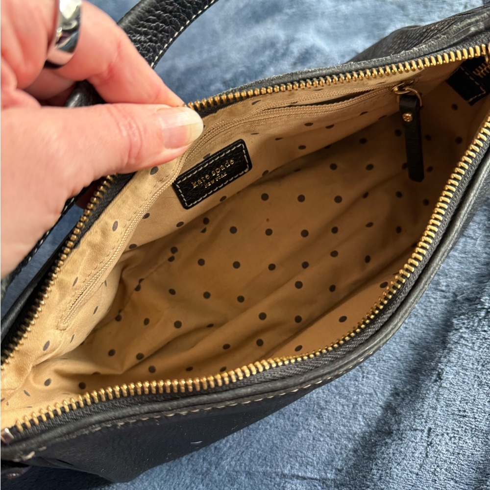 kate spade Vintage Black Leather Shoulder Bag with Gold Zipper - Picture 6 of 7